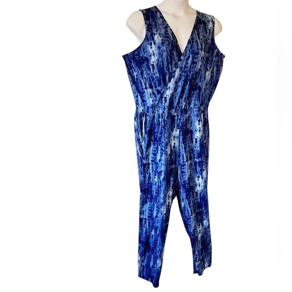 Old Navy Breathe On Cross Front Jumpsuit Navy Tie Dye 2 Front Pockets Size 2X - Picture 2 of 6